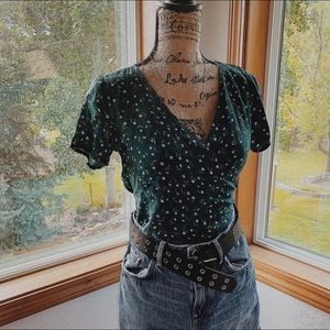 Rae Brandy Melville Wrap short sleeve top